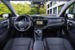 Toyota Auris Tourer Sports 2015 года